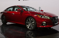 Nissan Altima thế hệ mới: Thiết kế mới mẻ, công nghệ hiện đại