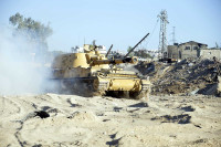 [ẢNH] Nga cao tay khi âm thầm chuyển đạn pháo thông minh cho Syria, phiến quân thân Mỹ bạt vía