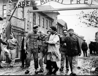 Ký ức về thảm họa Holocaust, cuộc tàn sát ghê rợn của Đức quốc xã
