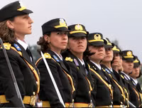 [ẢNH] Vẻ đẹp mê hoặc của nữ binh sĩ Thổ Nhĩ Kỳ