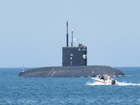 [ẢNH] Chưa khắc phục xong vụ cháy tàu sân bay, Nga lại tiếp tục bị chìm tàu ngầm