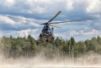 [ẢNH] Liên tục gãy cánh, 