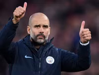 Những ngôi sao hành động đẹp trong mùa dịch Covid-19