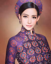 Cựu sinh viên Đại học Y Dược dự thi Hoa hậu Quý bà châu Á