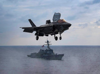 [ẢNH] Chiến đấu cơ F-35B Mỹ thực hiện màn 'Voi đi bộ' trước khi điều tới Biển Đông