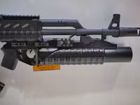 [ẢNH] Chiêm ngưỡng súng phóng lựu kẹp nòng độc đáo Việt Nam tự chế tạo