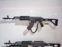 [ẢNH] Chiêm ngưỡng súng phóng lựu kẹp nòng độc đáo Việt Nam tự chế tạo