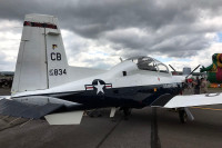 [ẢNH] Phi công quân sự Việt Nam đầu tiên hoàn thành khóa huấn luyện tại Mỹ