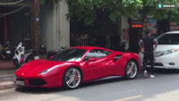 [ẢNH] Siêu xe Ferrari 488 GTB vừa bị tông nát đầu của ca sĩ Tuấn Hưng khủng cỡ nào?