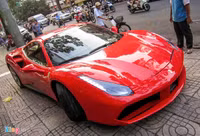 [ẢNH] Siêu xe Ferrari 488 GTB vừa bị tông nát đầu của ca sĩ Tuấn Hưng khủng cỡ nào?