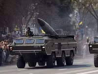 [ẢNH] Pháo binh Syria gầm thét, tên lửa đạn đạo bổ nhào xuống phiến quân thân Thổ Nhĩ Kỳ