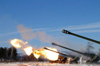 [ẢNH] Nga đổi chiến thuật, hạn chế không quân, tung siêu pháo vào trận địa tại Syria