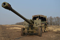 [ẢNH] Nga đổi chiến thuật, hạn chế không quân, tung siêu pháo vào trận địa tại Syria