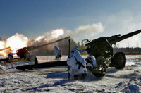 [ẢNH] Nga đổi chiến thuật, hạn chế không quân, tung siêu pháo vào trận địa tại Syria