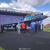 [ẢNH] Tiêm kích MiG-35 của Nga bị 