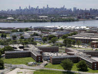 [Ảnh] Cận cảnh bên trong nhà tù khét tiếng ở Mỹ sắp bị đóng cửa