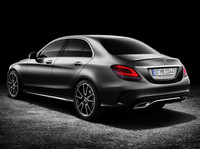 Mercedes-Benz C-Class 2019: Sang trọng và bóng bẩy