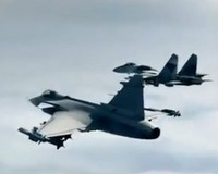 Vì sao Su-35 khó có cơ hội chiến thắng khi phải đối đầu JAS-39 Gripen?