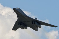 [ẢNH] Chi phí đắt đỏ, Mỹ mạnh tay loại biên 17 ‘pháo đài bay’ B-1B Lancer