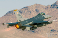 [ẢNH] Chiến đấu cơ thành công nhất của Mỹ lại bị rơi