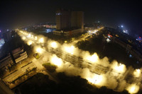 [ẢNH] Những vụ nổ kinh điển phá hủy các công trình xây dựng khổng lồ