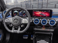 [ẢNH] Mercedes-AMG A35 sedan: Nhỏ gọn nhưng vẫn đẳng cấp