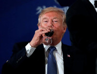 Những khoảnh khắc ấn tượng của Tổng thống Mỹ và phái đoàn tại Đông Á (2)