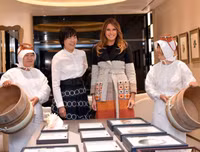 Những khoảnh khắc ấn tượng của Tổng thống Mỹ và phái đoàn tại Đông Á (2)