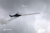 [ẢNH] Trung Quốc khoe phi đội trực thăng tấn công 