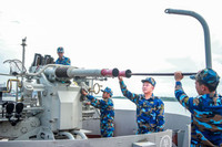 [ẢNH] Việt Nam sử dụng hải pháo do Mỹ sản xuất