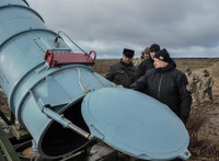 [ẢNH] Tiêm kích Su-27 Ukraine đuổi theo tên lửa diệt hạm vừa phóng