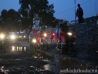 Rùng mình xem người dân 