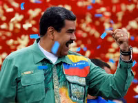[ẢNH] Tổng thống Venezuela cảm ơn quân đội vì giúp ngăn chặn 'đảo chính'