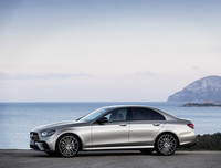 [ẢNH] Mercedes-Benz E-Class 2020: Trẻ hóa và hiện đại hơn
