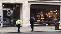 Cướp cửa hàng đồ hiệu giữa ban ngày tại London, Anh