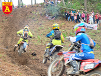 Cận cảnh những tay đua mô tô tranh tài ở Hà Giang