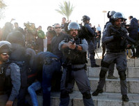 Biểu tình nổ ra khắp nơi để phản đối quyết định của Mỹ về Jerusalem