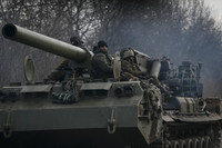 [ẢNH] Siêu pháo tự hành có khả năng bắn đạn hạt nhân của Nga bất ngờ khai hỏa dữ dội tại điểm nóng