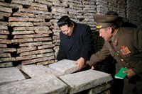 [ẢNH] Chủ tịch Kim Jong-un thị sát các cơ sở kinh tế của Triều Tiên