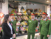 [ẢNH] Đường phố Hà Nội gọn gàng nhờ sự ra quân tích cực của lực lượng liên ngành