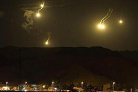 [ẢNH] Israel bất ngờ tấn công dữ dội Damascus ngay khi Nga tái kích hoạt S-400