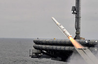 [ẢNH] Bất lực trước kho tên lửa phòng không hiện đại từ từ chìm xuống biển cùng chiến hạm F131