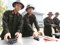 Khổ luyện rèn lính mới