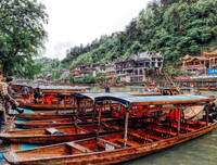 Khám phá Phượng Hoàng cổ trấn