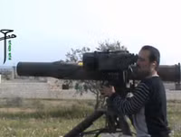 Bất ngờ nguồn gốc kho vũ khí khổng lồ hiện đại của Mỹ mà khủng bố IS đang sử dụng