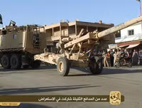 Bất ngờ nguồn gốc kho vũ khí khổng lồ hiện đại của Mỹ mà khủng bố IS đang sử dụng