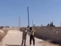 Bất ngờ nguồn gốc kho vũ khí khổng lồ hiện đại của Mỹ mà khủng bố IS đang sử dụng