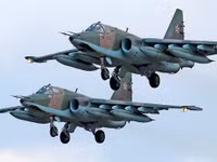 [ẢNH] Su-25 hiện diện tại Hmeimim nhiều bất thường, dấu hiệu sắp đánh lớn?