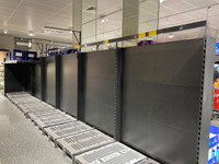 [ẢNH] Covid-19 khiến người nước ngoài ẩu đả vì giành mua giấy vệ sinh