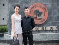 Phùng Bảo Ngọc Vân rạng rỡ làm giám khảo bên ca sĩ Đinh Mạnh Ninh